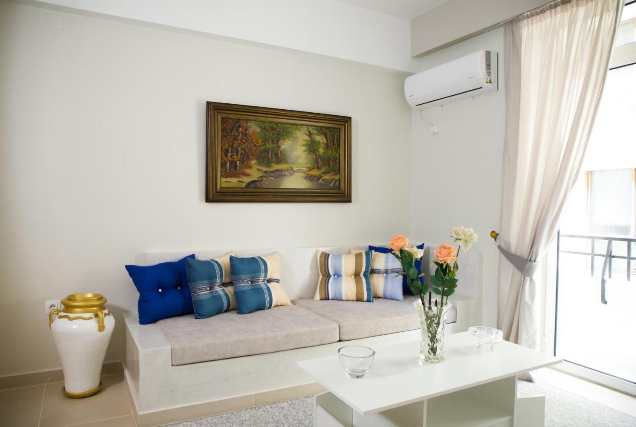 Praxitelis Luxury Apartments Athena Bagian luar foto