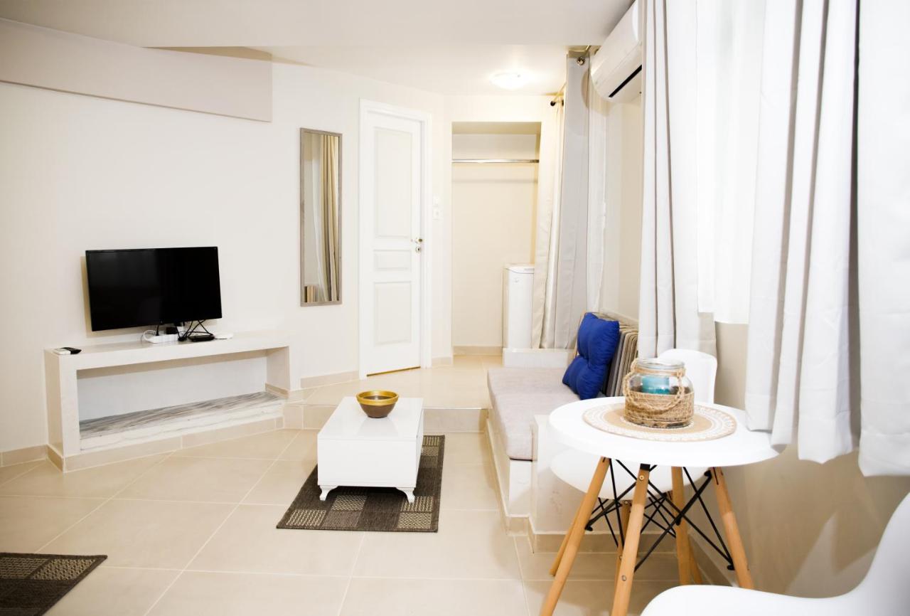 Praxitelis Luxury Apartments Athena Bagian luar foto