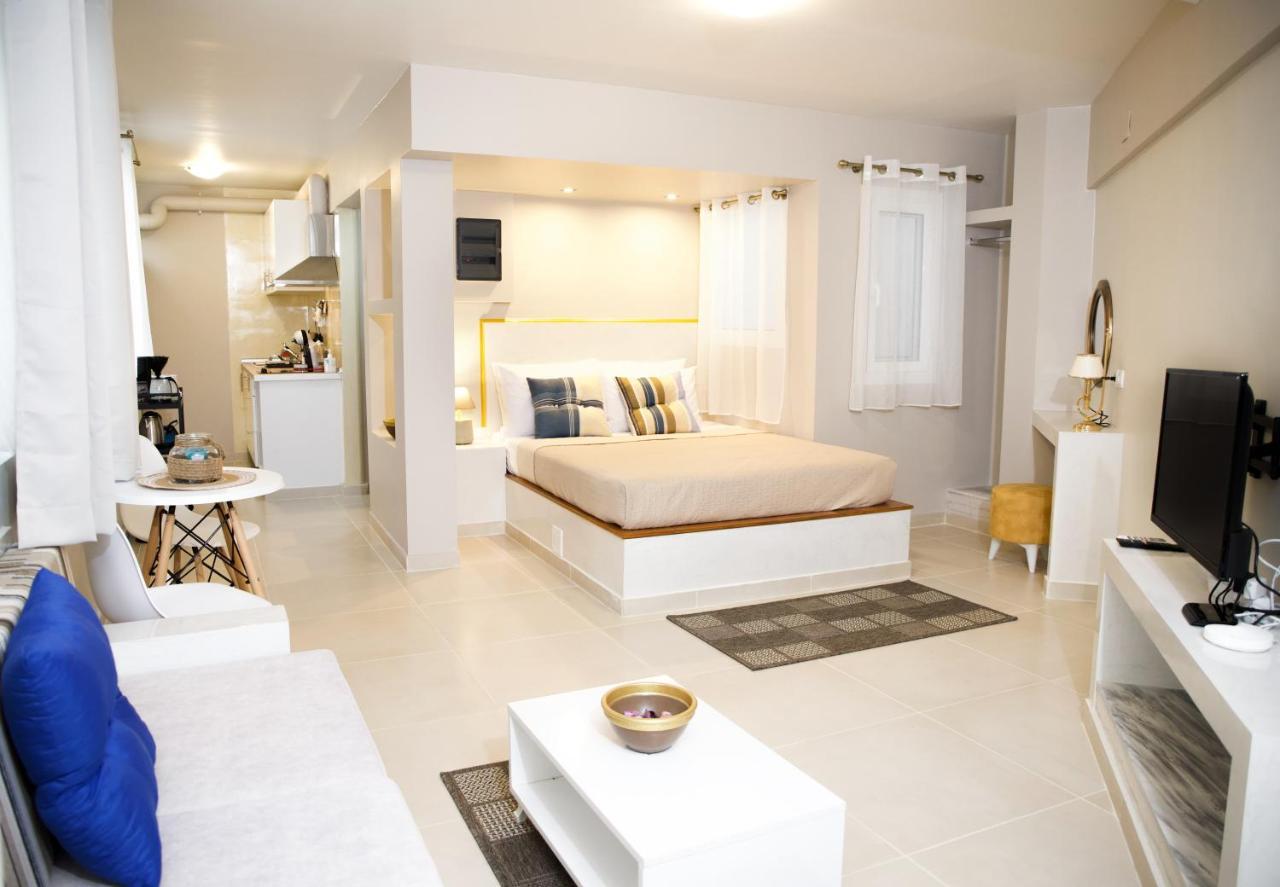 Praxitelis Luxury Apartments Athena Bagian luar foto